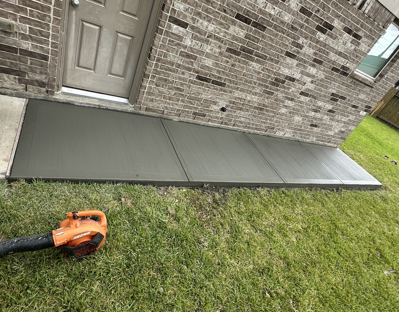 Side Walkway and Entry Pad